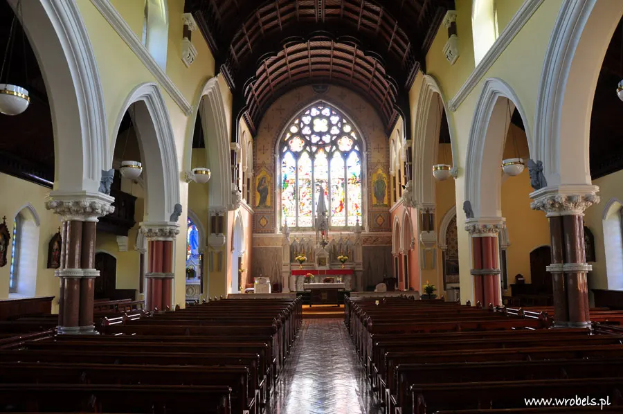 Wnętrze największego kościoła w Ardagh